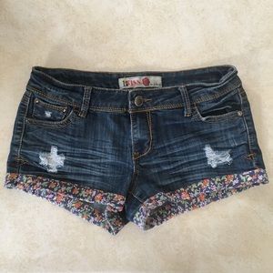 1st Kiss Denim Shorts Size 5